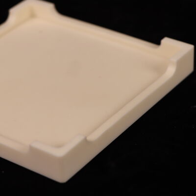 Λόγος Poisson 025 Δίσκος κεραμικού οξειδίου του αλουμινίου  Με διηλεκτρική αντοχή 18 έως 20 KV ανά χιλιοστό και αντοχή σε κάμψη 200 έως 400 MPa