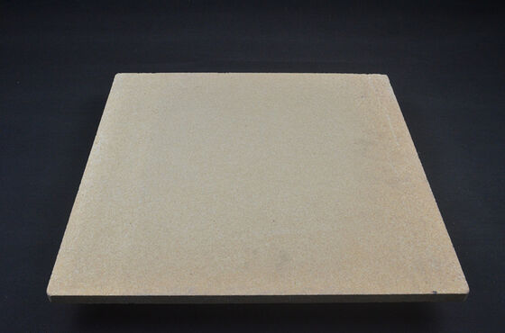 Ράφια καμίνου από κορδιερίτη-μουλλίτη με λείες ακμές, προσφέροντας απόδοση σε κεραμικά και πήλινα καμίνια