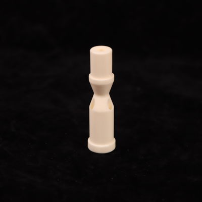 Λευκό κεραμικό οξειδίου του αλουμινίου Αντοχή σε εφελκυσμό 200-400 MPa Σκληρότητα 9 Mohs για βιομηχανική χρήση σε σκληρά περιβάλλοντα